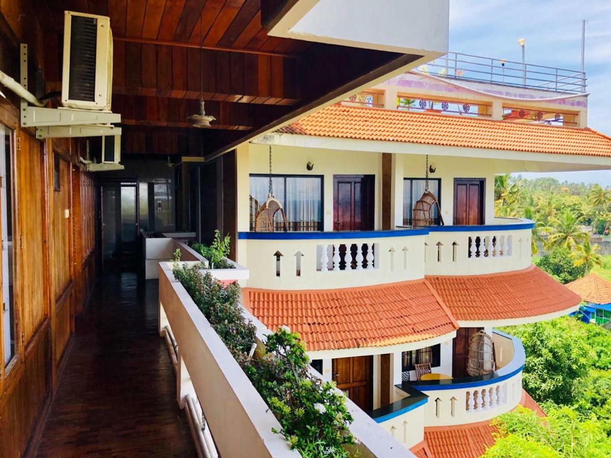 קובאלאם Ayurlaya Beach Retreat מראה חיצוני תמונה