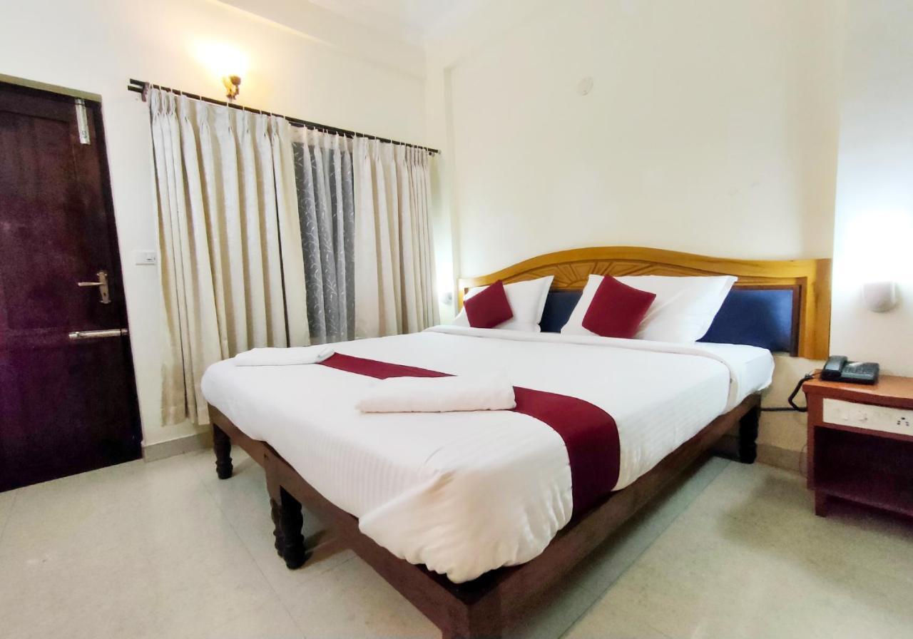 קובאלאם Ayurlaya Beach Retreat מראה חיצוני תמונה